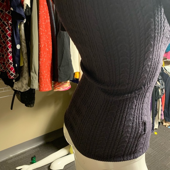 Bcbg top - Picture 5 of 5